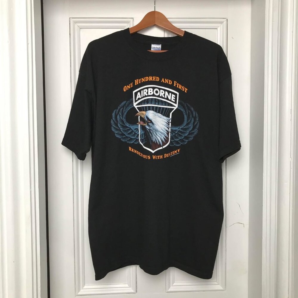 Vintage 101st Airborne Screaming Eagle Graphic Y2K Gildan T shirt Men's XL